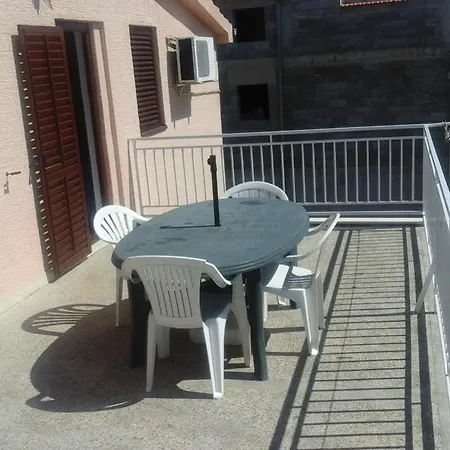 Apartment Rogic Biograd Na Moru Exterior photo